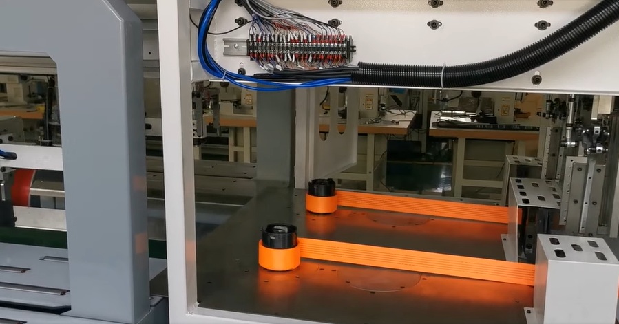 Fully Automatic Webbing Roll Winding Machine